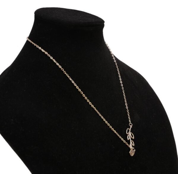 Women's fashion alloy necklace - Image 2