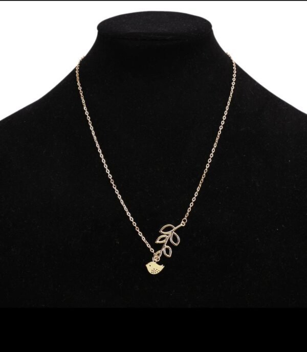 Women's fashion alloy necklace - Image 3