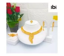 Classic Jewelry Woman’s Gold Set