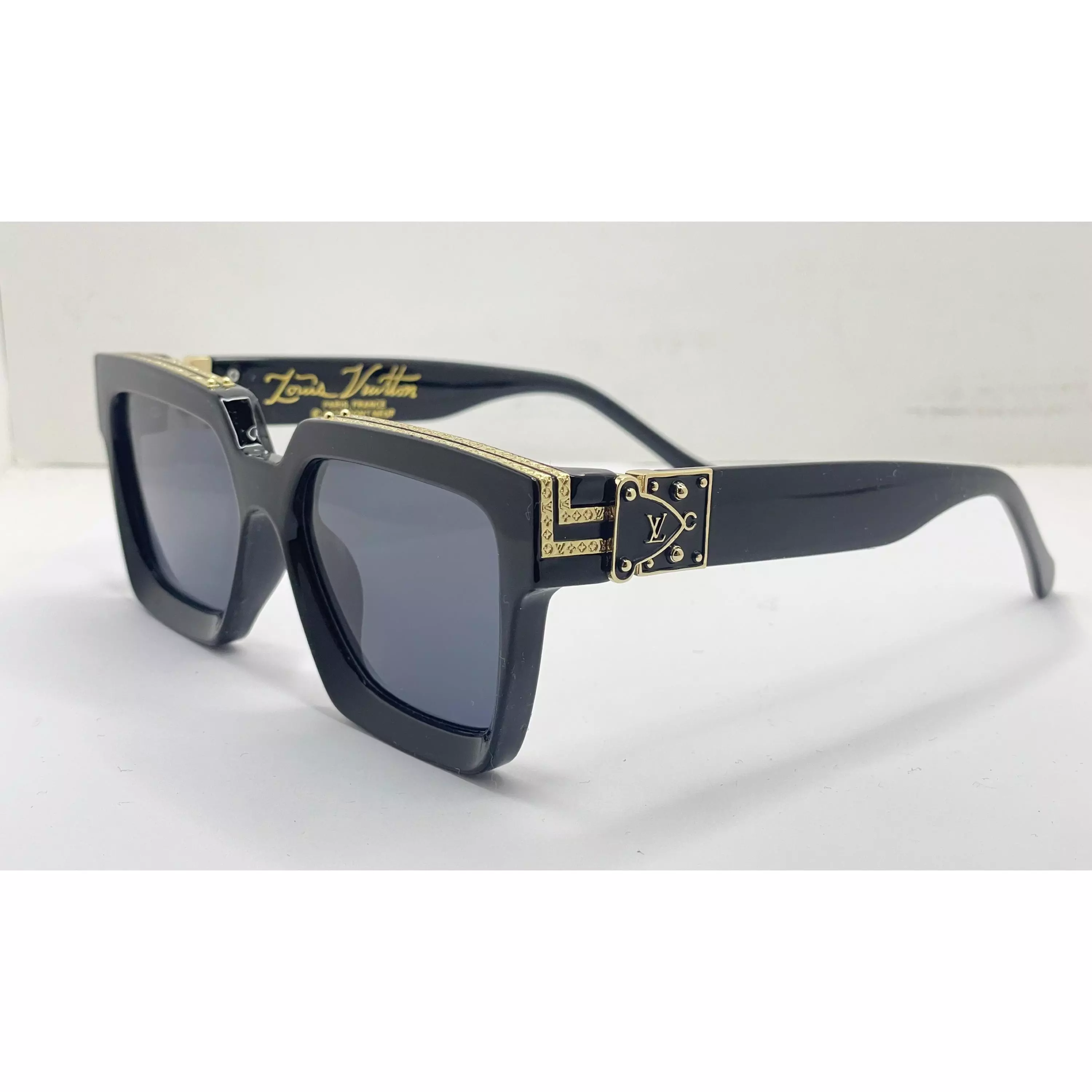 Louis Vuitton Black Gold Sunglasses - Image 4