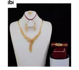 Woman’s Jewelry A Spike Of Love Gold