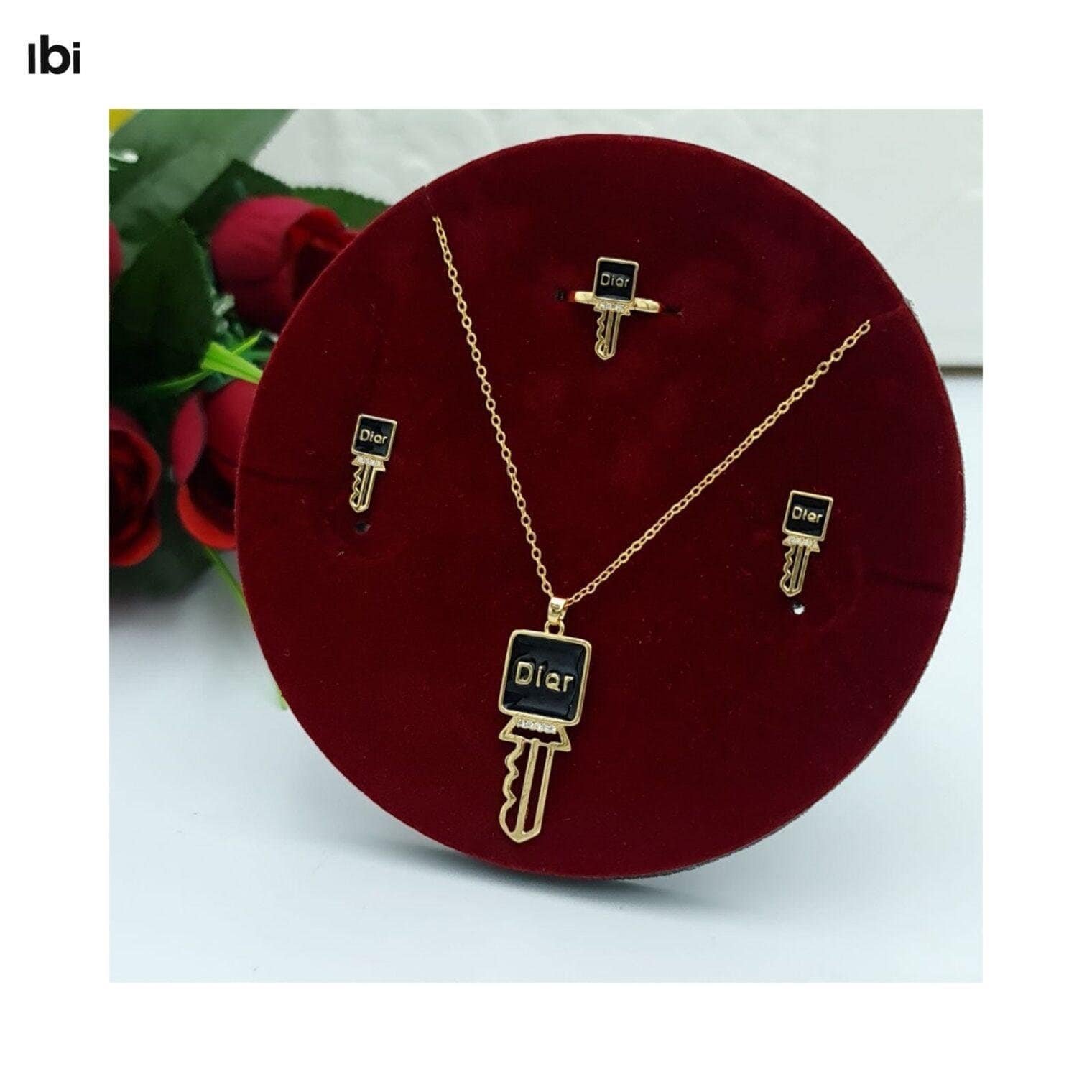 Jewelry Set Black Gold