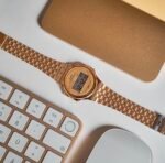 A CASIO VINTAGE UNISEX ROUND BRACELET IN GOLD - Image 3