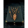 A Luxury Rose-Gold Jewelry Set