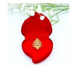 Queen Design Ring - Gold Sparkle