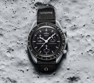 moon watch