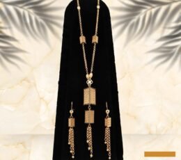 Golden Jewelry Set