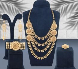 Golden Jewelry Set
