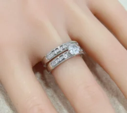 Tunes Silver Zircon Ring