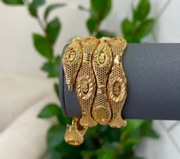 4 Spike bangles with gold alternative key