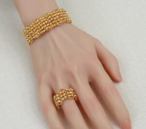 Gold Alternative Set Elegant Balls