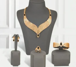 Black Falcon Wing Gold Alternative Set