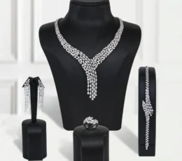 Royal Diamond Gold Alternative Set