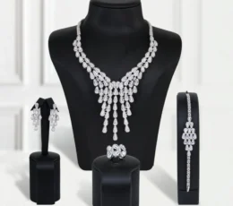 Luxury Waterfall Gold Alternative Set