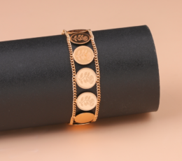 Classic Rose Pattern Bracelet