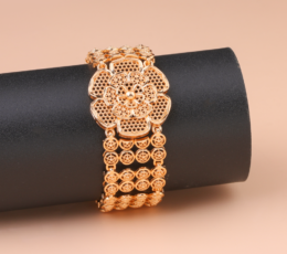 Luxury Flower Gold Alternative Bracelet