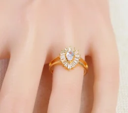 Sparkling Teardrop Gold Alternative Ring