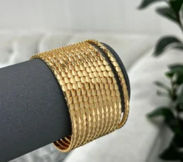 Cobra bangles