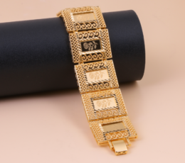 Gold alternative bracelet, timeless designs