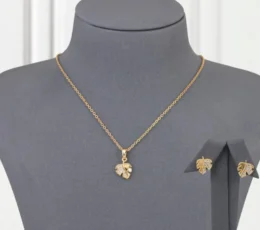 Diamond Leaf Gold Alternative Set