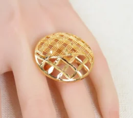 Gold Alternative Ring Light Mesh