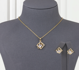 Gold Alternative Set, Gold Geometric Design