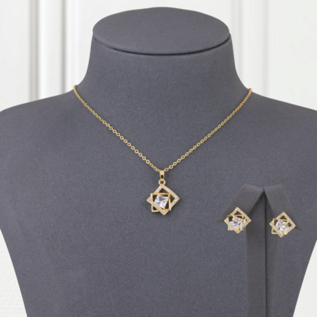 Gold Alternative Set, Gold Geometric Design