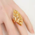 Gold alternative ring: The secret of decoration