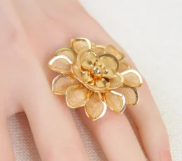 Horizon Flower Gold Alternative Ring