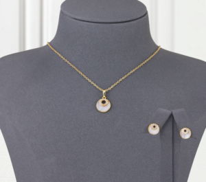 Pearl Circle Gold Alternative Set