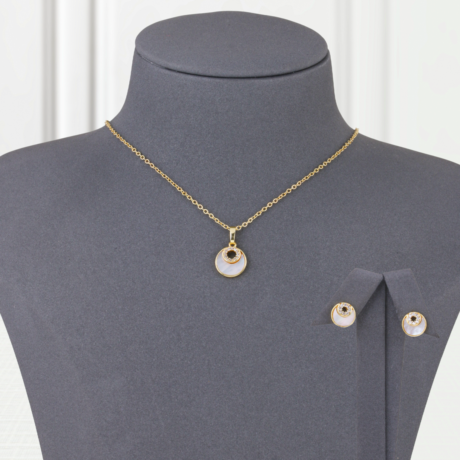 Pearl Circle Gold Alternative Set