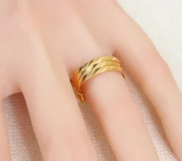 Shiny Gold Alternative Wedding Ring
