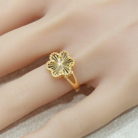 Van Cleef ring, a gold alternative
