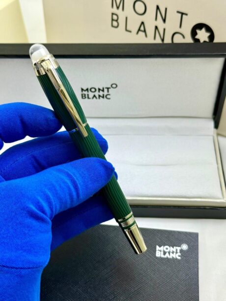 9ce927ff-22cf-48b3-9b8d-d0967d0f911a