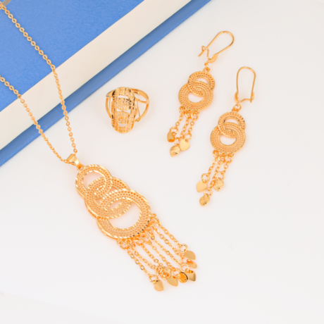 Elegant chain Gold Alternative Set