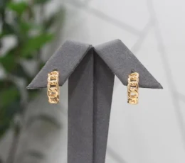 Gold Alternative Chain Shaving Earrings