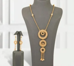 Gold Alternative Contract With Interlocking Circles