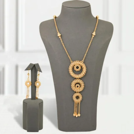 Gold Alternative Contract With Interlocking Circles