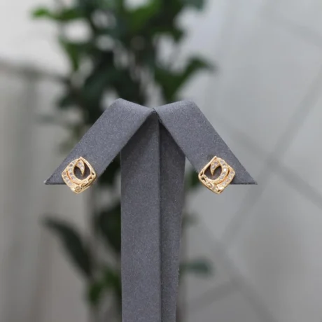 Gold Alternative Earring Studded With Zircon