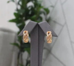 Gold Alternative Earring Twist Design