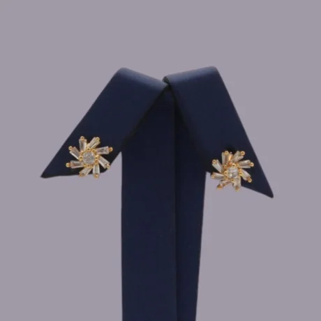 Gold Alternative Earring With Crystal Sparkle