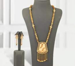 Gold Alternative Necklace Golden Rose