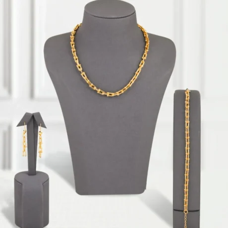 High-end Design Gold Alternative Set