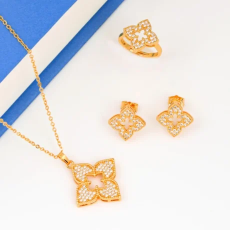 International Star's Set Gold Alternative