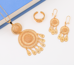 Jaber Chair Hanging Gold Alternative Set