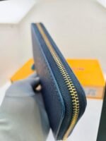 Louis Vuitton Zippy Wallet Navy Blue Taiga Leather - Image 3