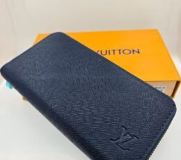 Louis Vuitton Zippy Wallet Navy Blue Taiga Leather