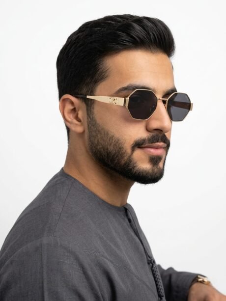 f7cbc520-83aa-4c05-8088-f4474c6ad0f8