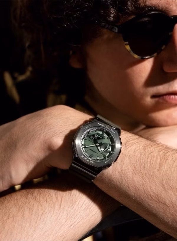 G-Shock Quartz Watch, Analog-Digital Display GM-2100B-3APR - Image 3