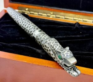 Jinhao Silver Leopard Pen
